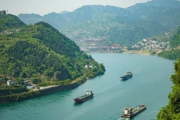 10-Day Tour: Yangtze River Cruise-Zhangjiajie-Shanghai
