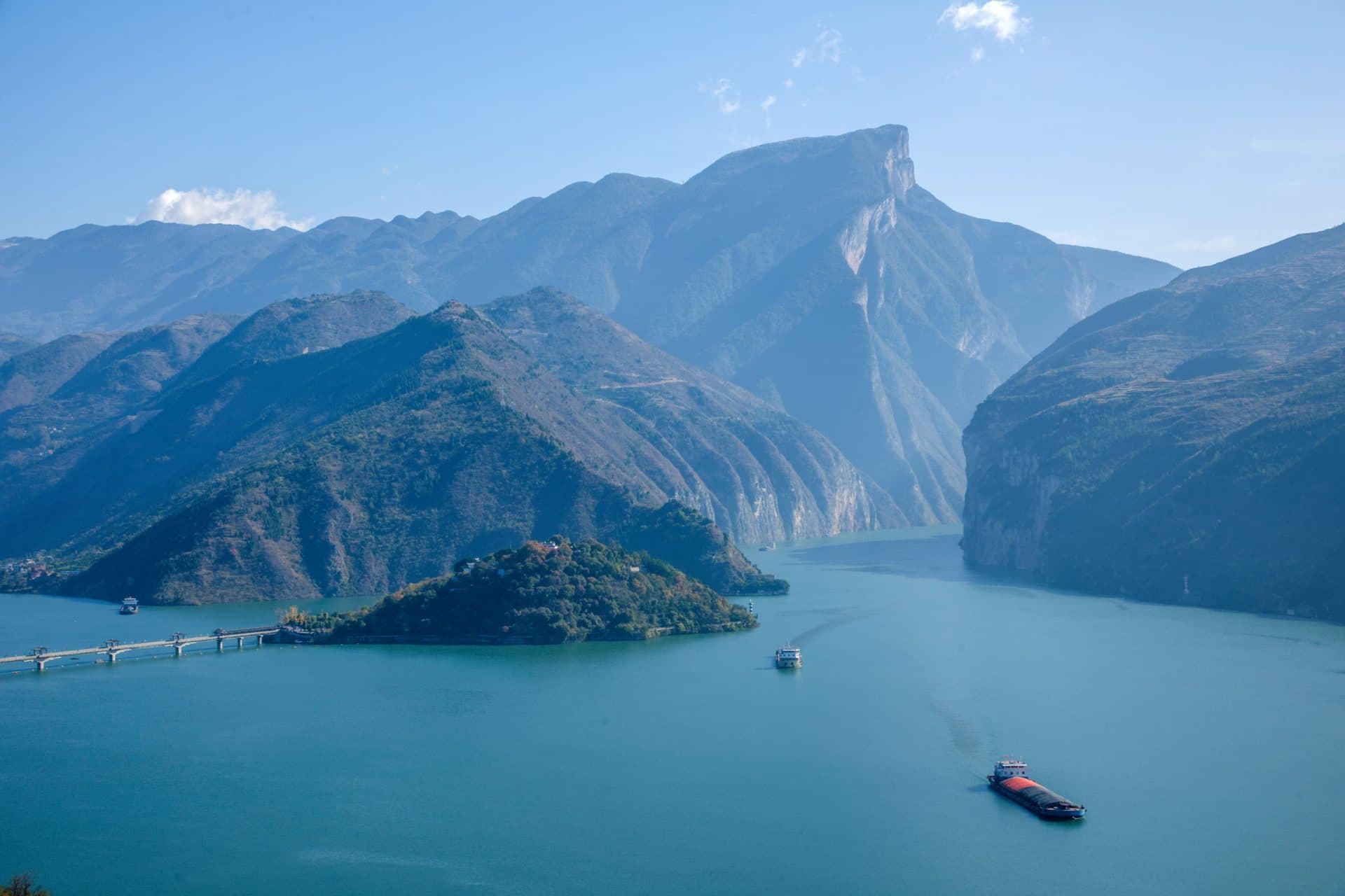 10-Day Luxury Tour: Sichuan, Chongqing & Yangtze River