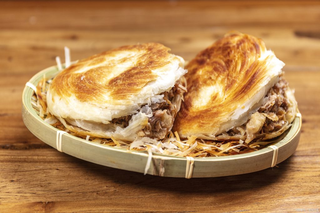 Roujiamo, one of the most iconic traditional snacks from Xi'an