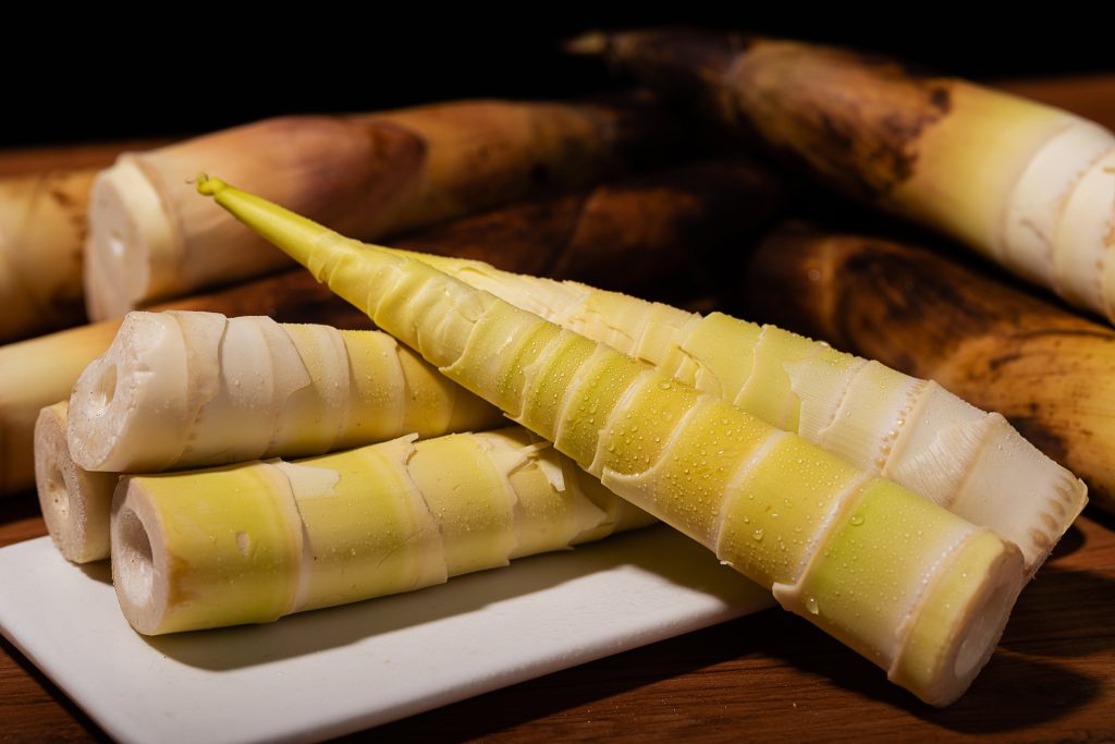 Peeled spring bamboo shoots